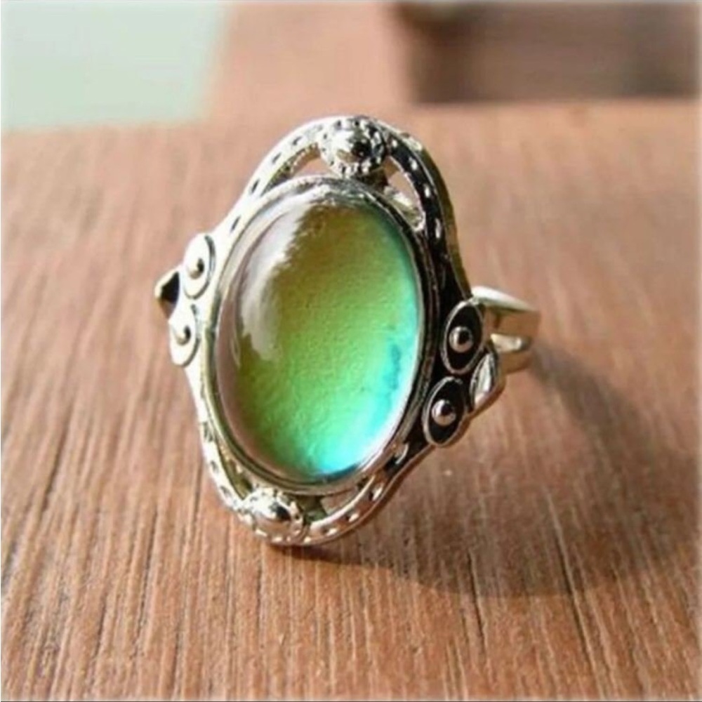 Color change mood ring - Picture 5 of 7